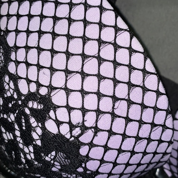 Victoria’s Secret Bra - Picture 4 of 5